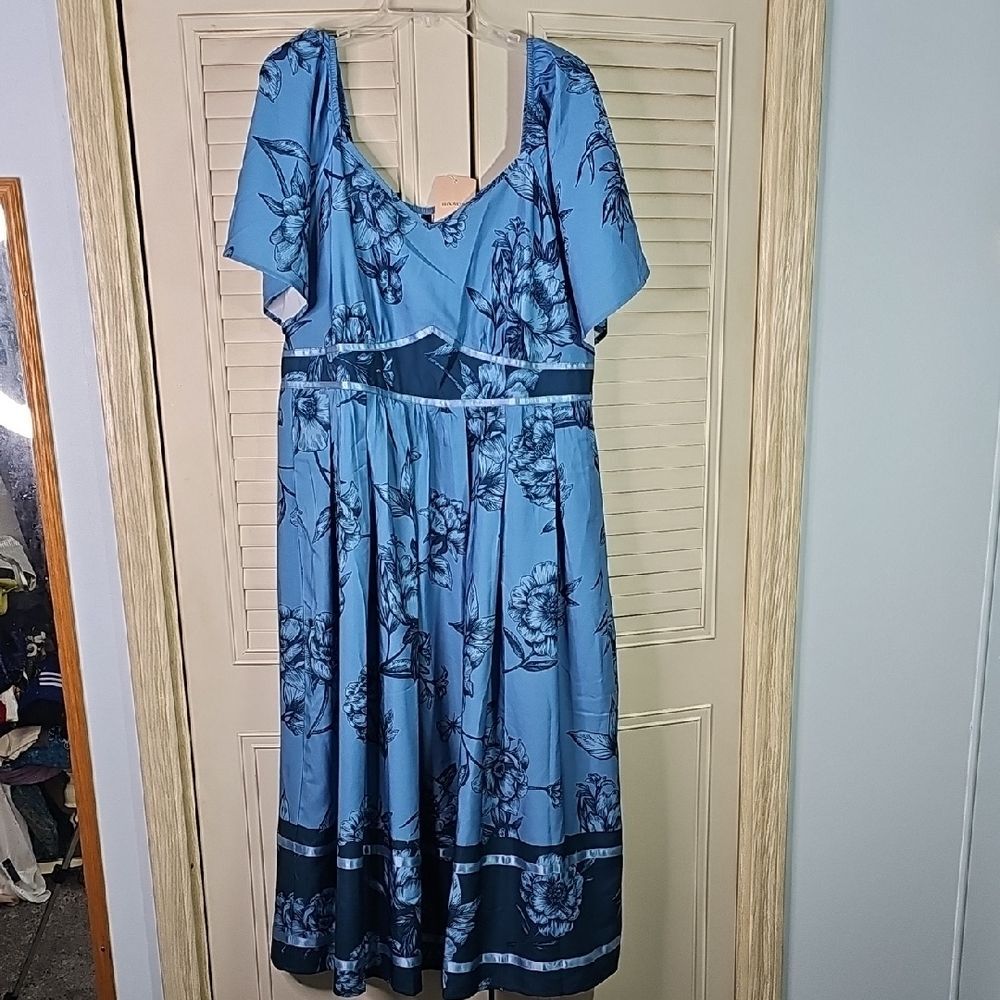 New Maxi Dress Floral Ribbons Blue Plus Size 18-20 BloomChic NWT